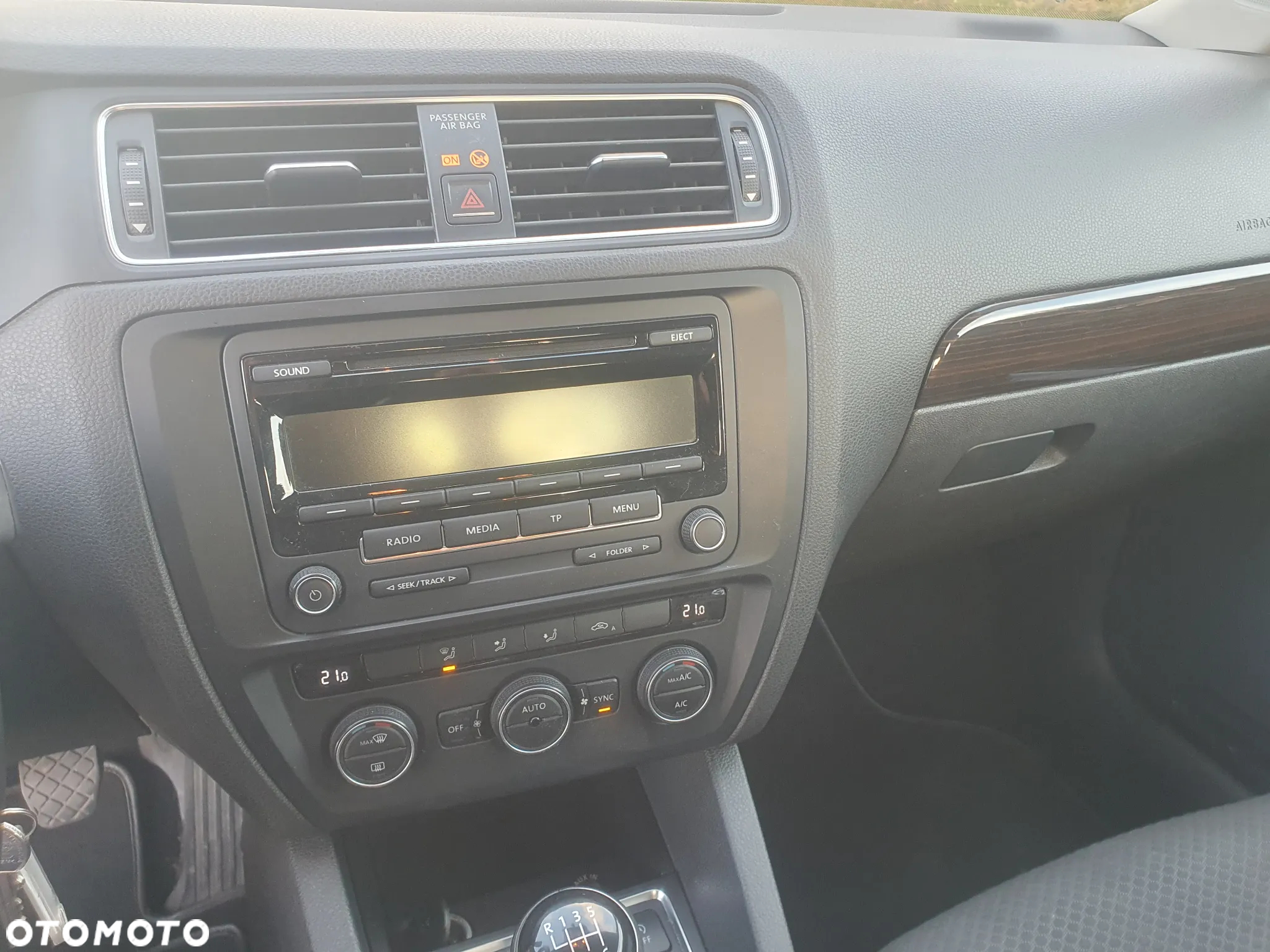 Volkswagen Jetta 1.4 TSI BMT Comfortline - 23