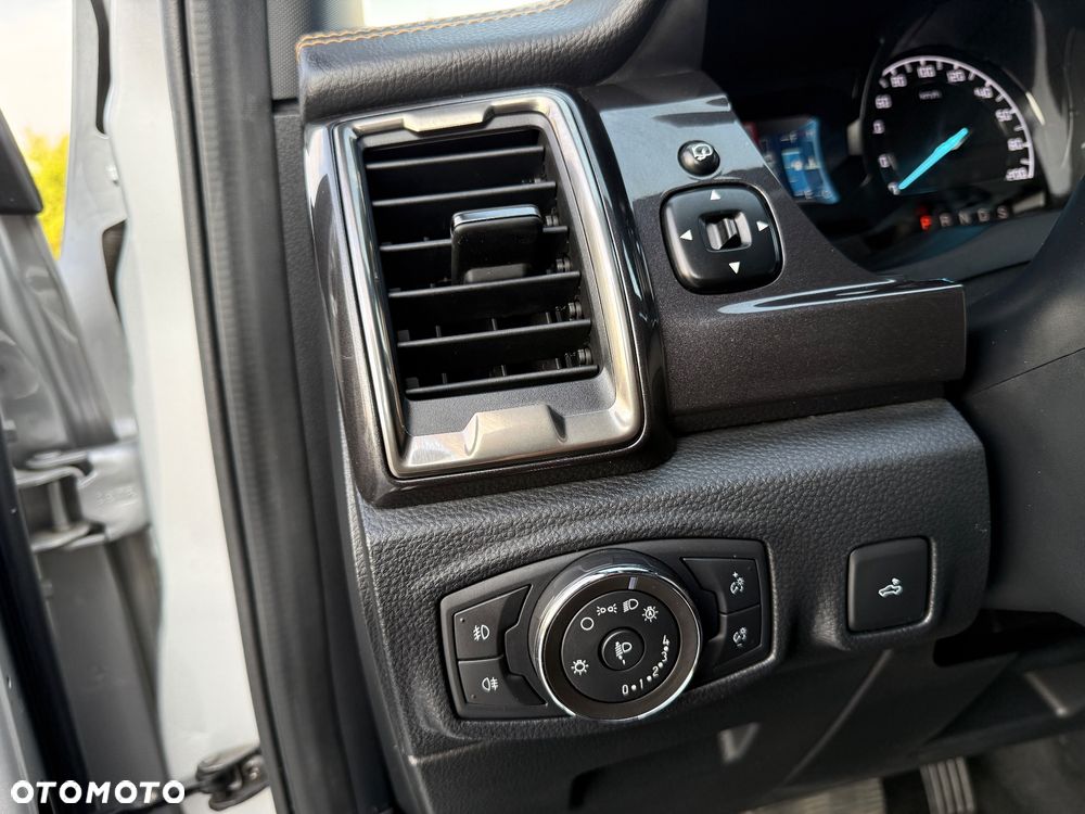 Ford Ranger 2.0 EcoBlue 4x4 DC Wildtrak - 24
