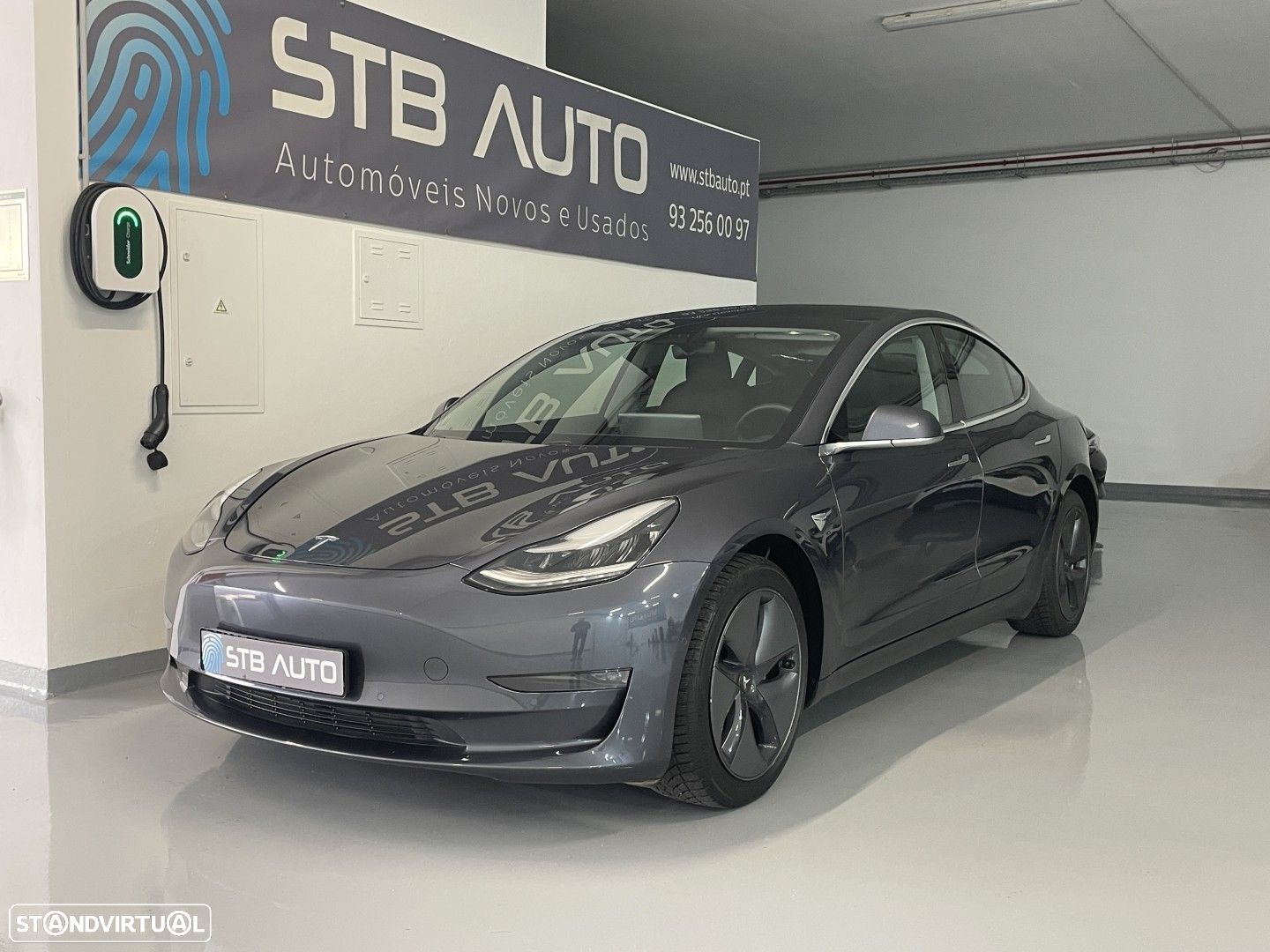 Tesla Model 3 Long-Range Dual Motor AWD - 1