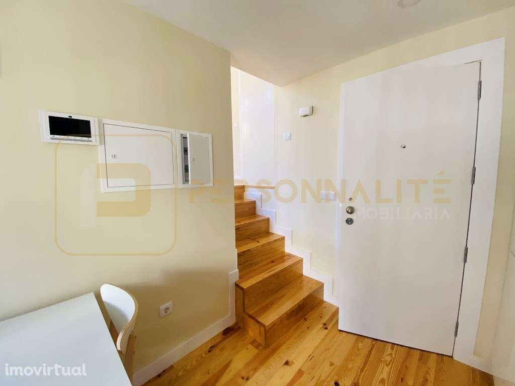 Apartamento T0 MOBILADO - centro histórico - Grande imagem: 5/12