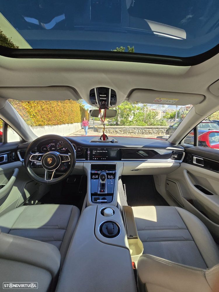 Porsche Panamera 4 E-Hybrid - 17
