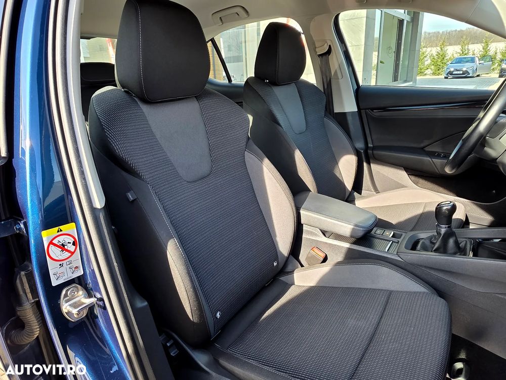 Skoda Octavia 2.0 TDI Ambition - 17