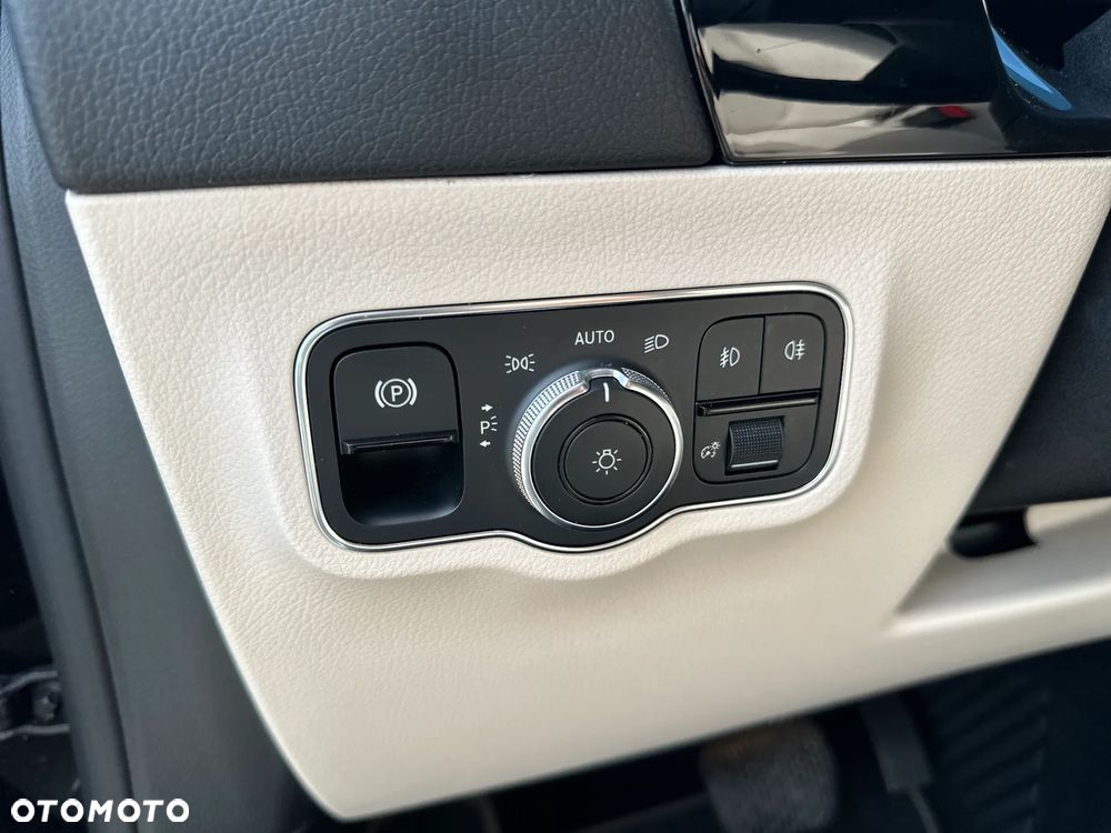 Mercedes-Benz GLA 250 4-Matic Style - 25