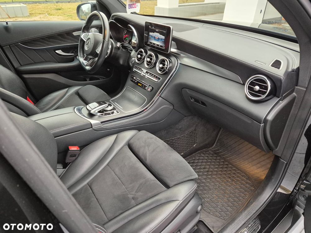 Mercedes-Benz GLC - 18