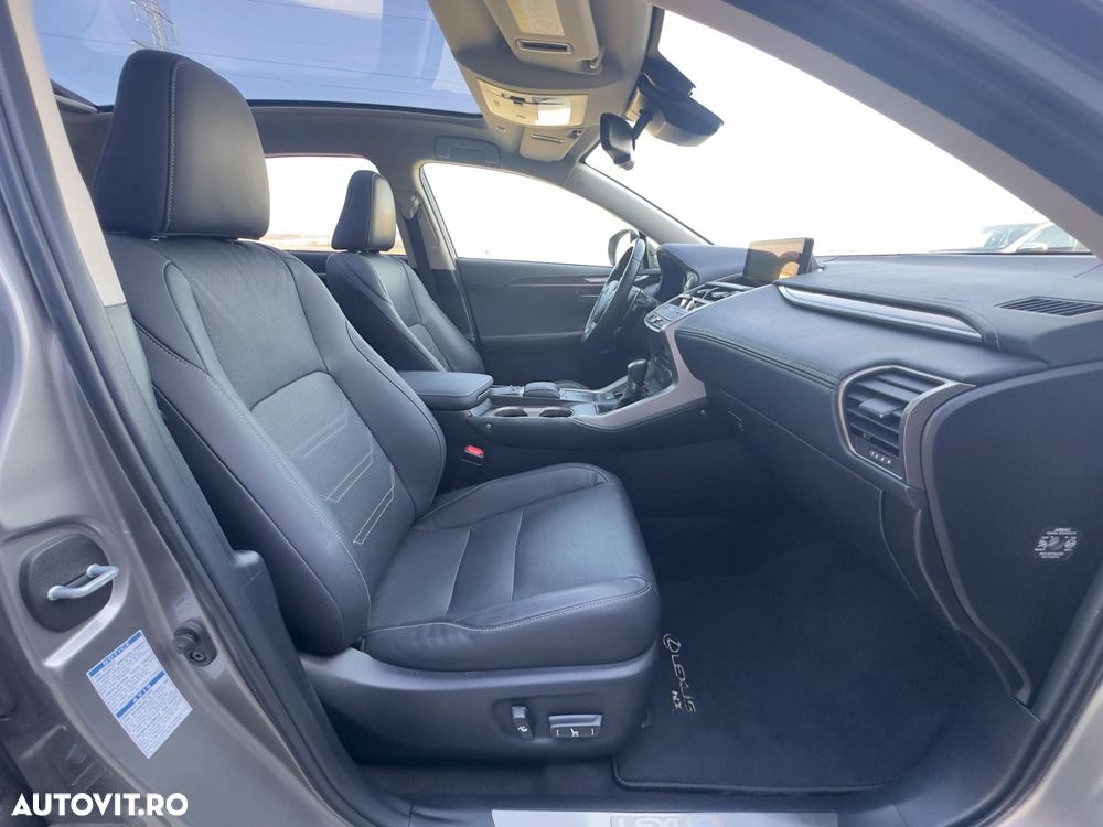 Lexus Seria NX 300h AWD Luxury - 25