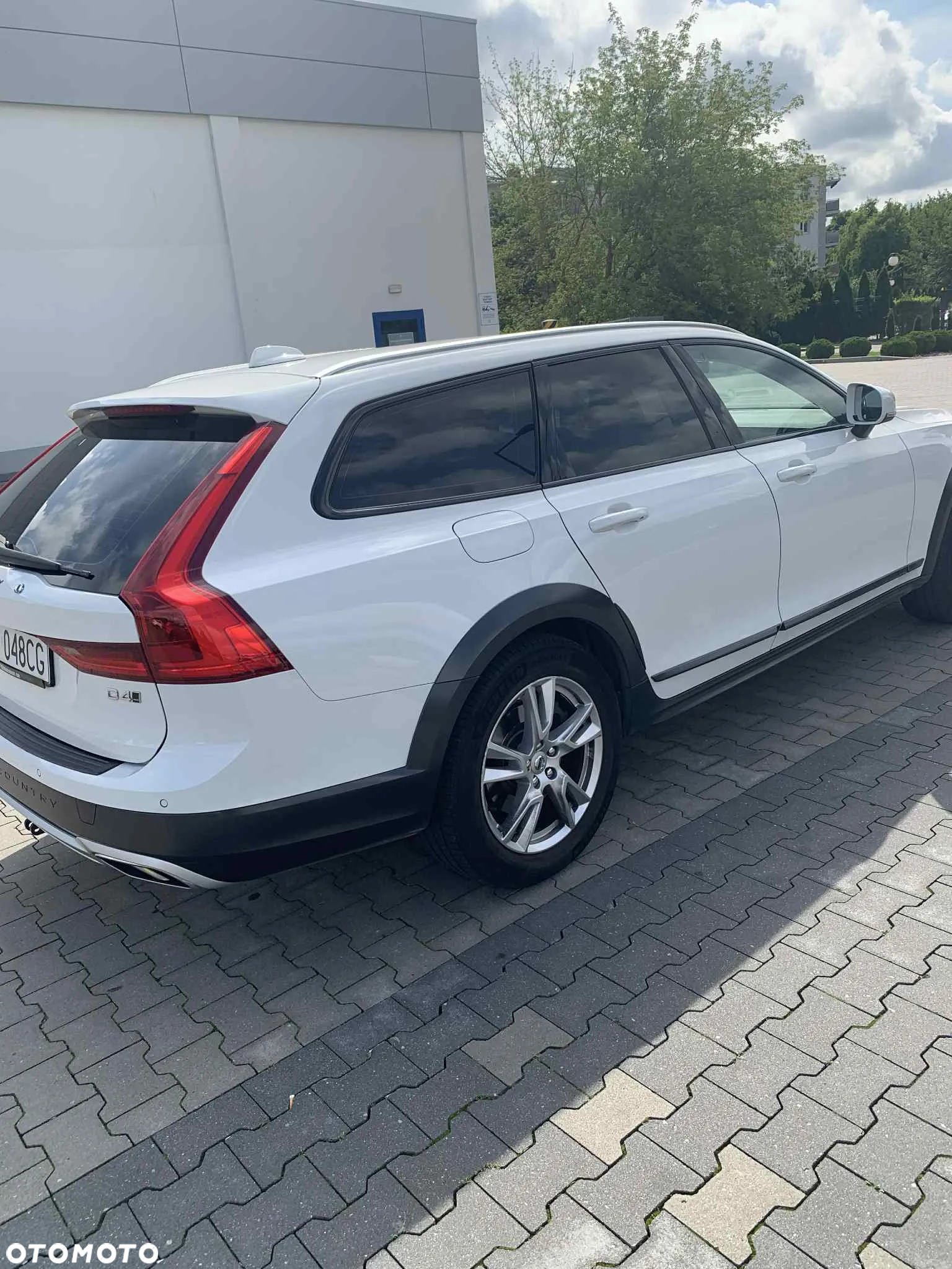 Volvo V90 Cross Country - 2