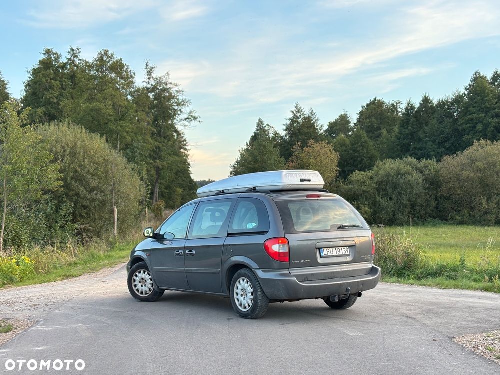 Chrysler Voyager 2.8 LX CRD - 4