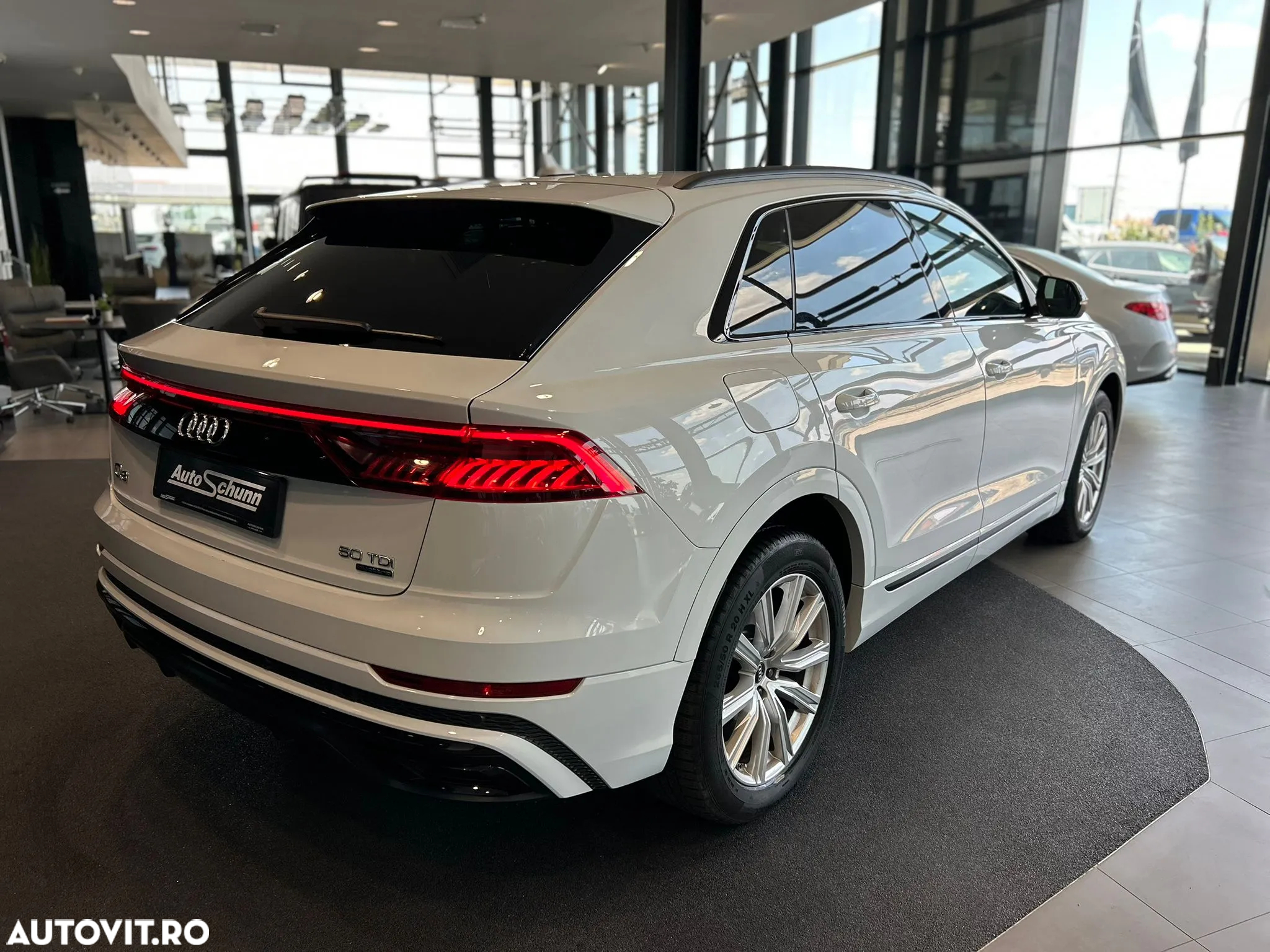 Audi Q8 3.0 50 TDI quattro Tiptronic MHEV - 4