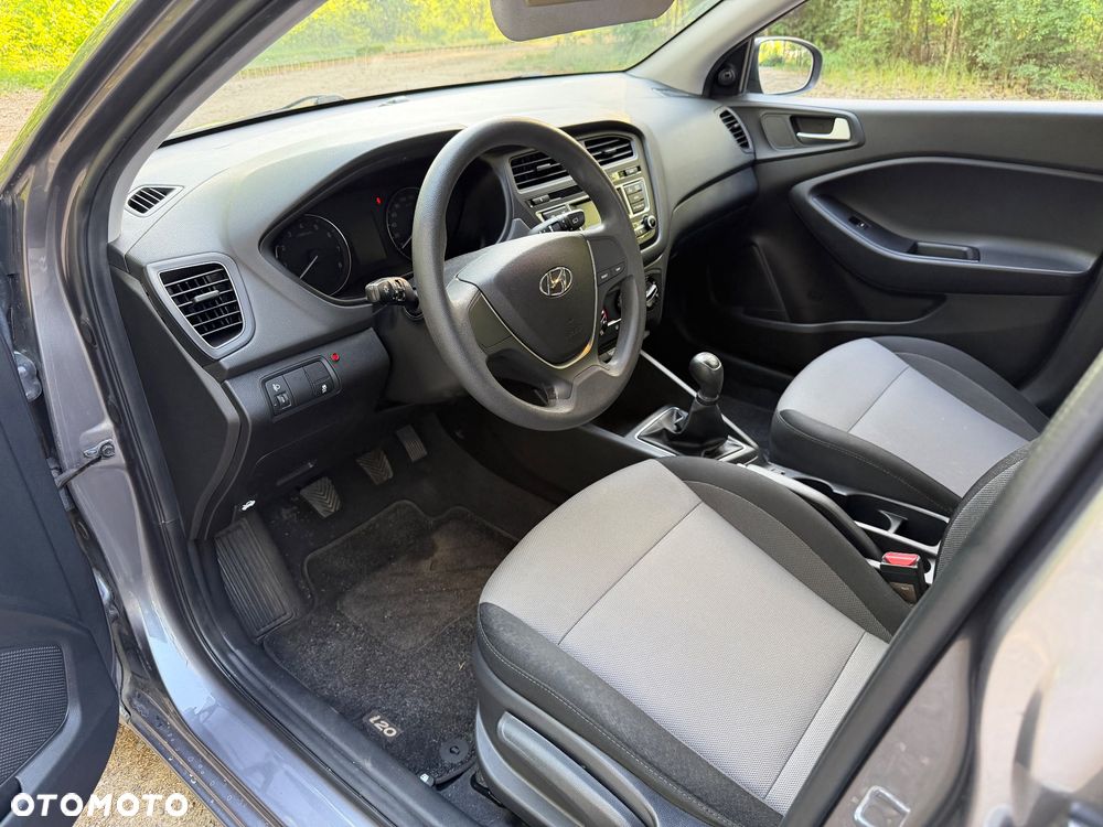Hyundai i20 1.2 - 14