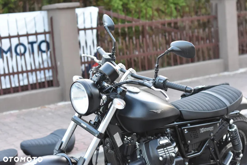 Moto Guzzi V9 - 23