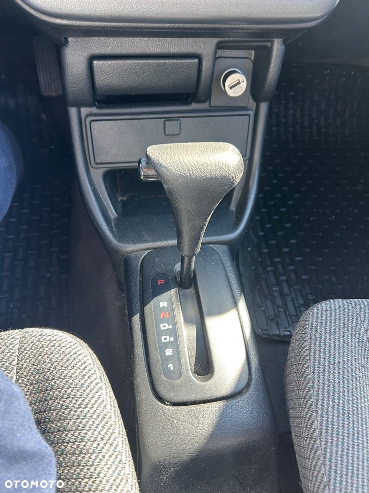 Honda Civic 1.5 LSi - 20