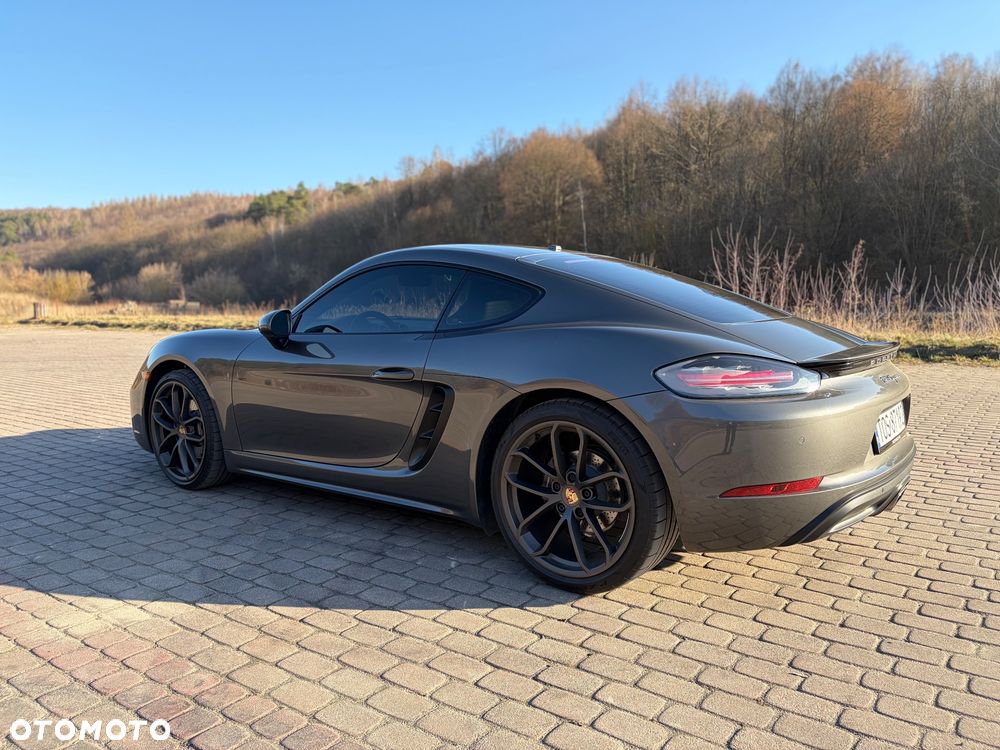 Porsche Cayman - 11