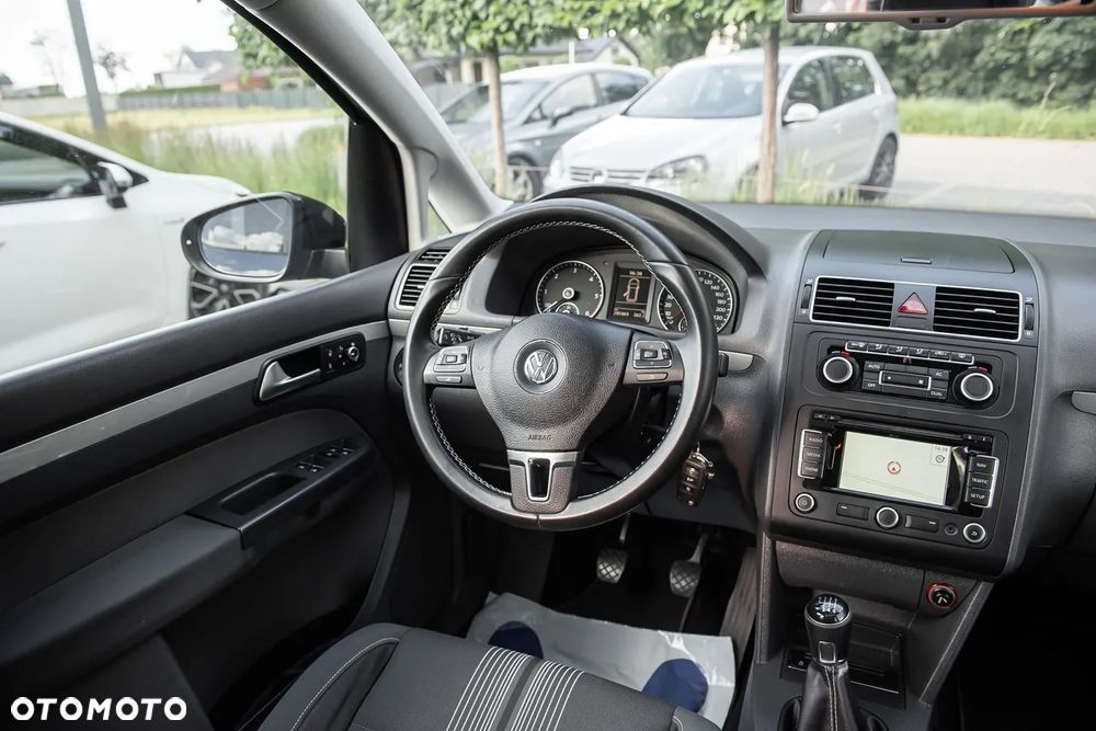 Volkswagen Touran 1.6 TDI DPF MATCH - 24
