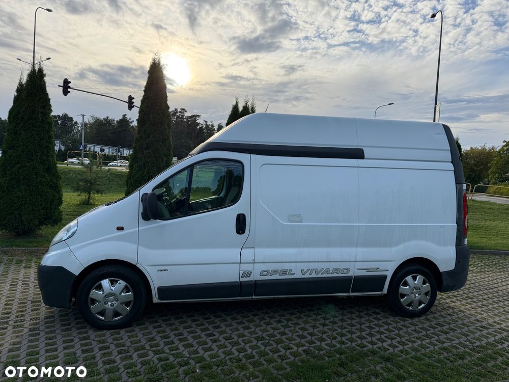 Opel Vivaro - 12