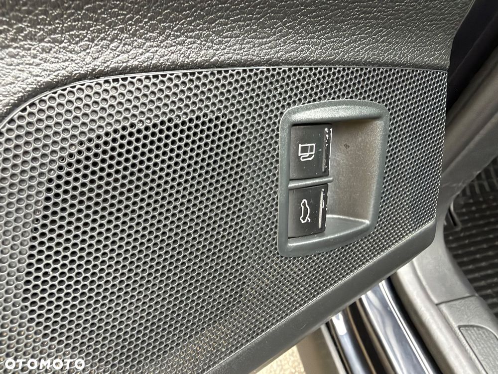 Volkswagen Passat - 11