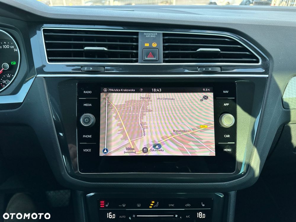 Volkswagen Tiguan - 30