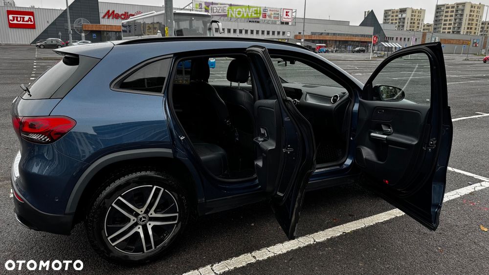 Mercedes-Benz GLA 200 Business Edition - 9