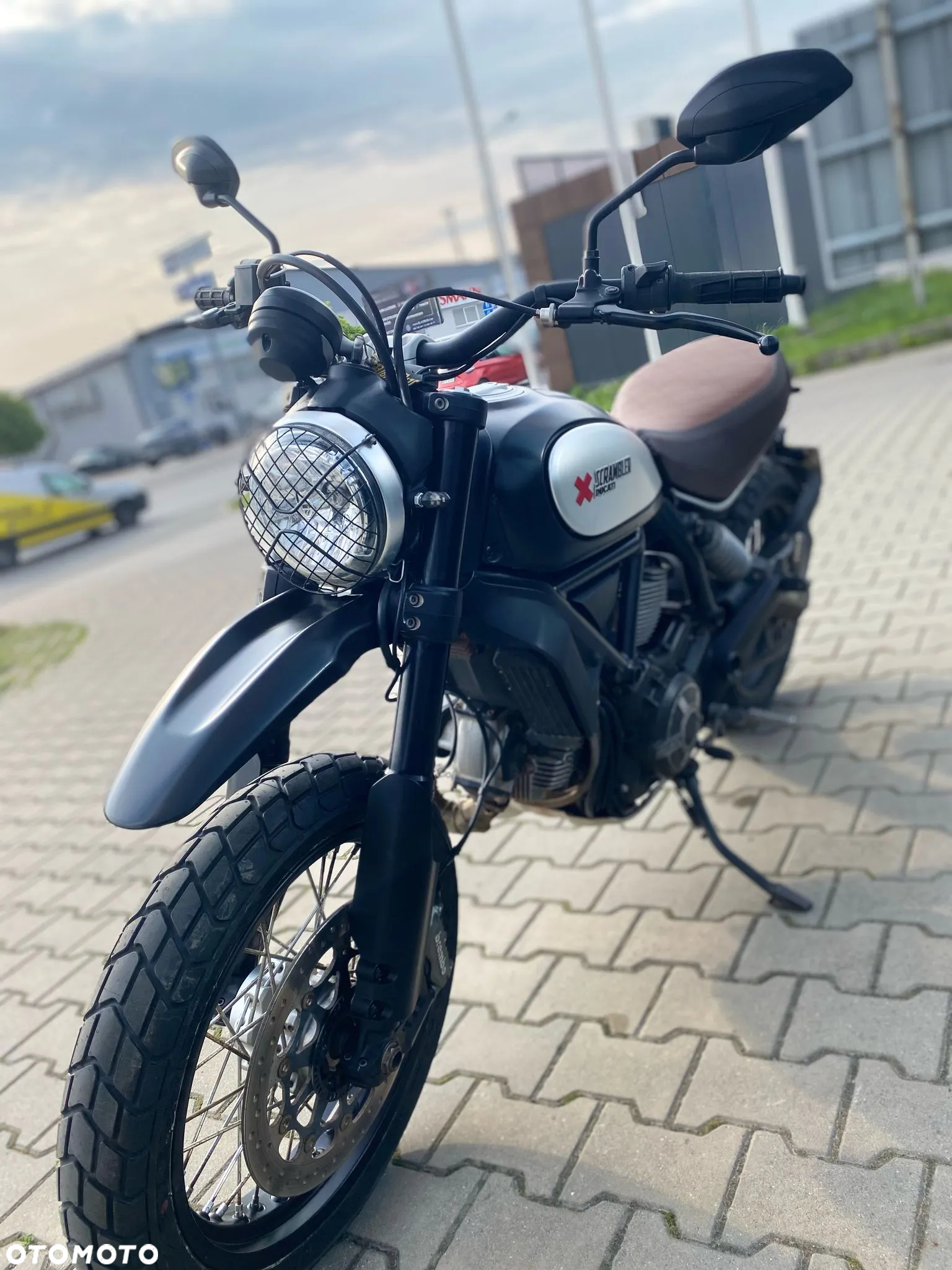 Ducati Scrambler - 12