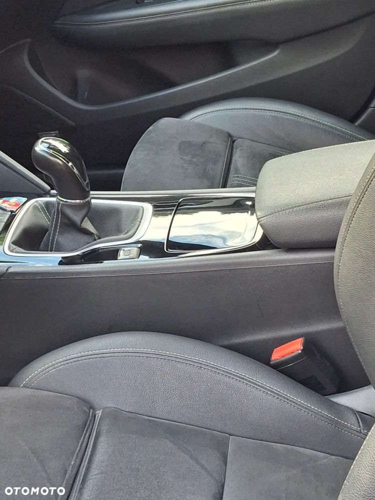 Opel Insignia Sports Tourer 1.5 Diesel - 6