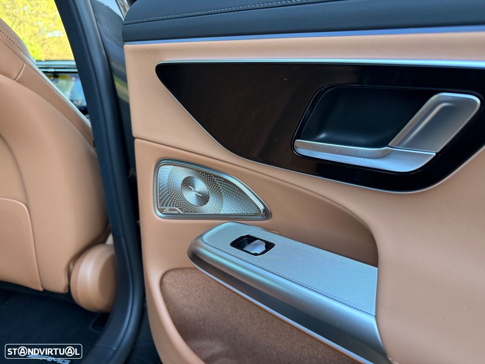 Mercedes-Benz E 300 9G-TRONIC AMG Line - 22