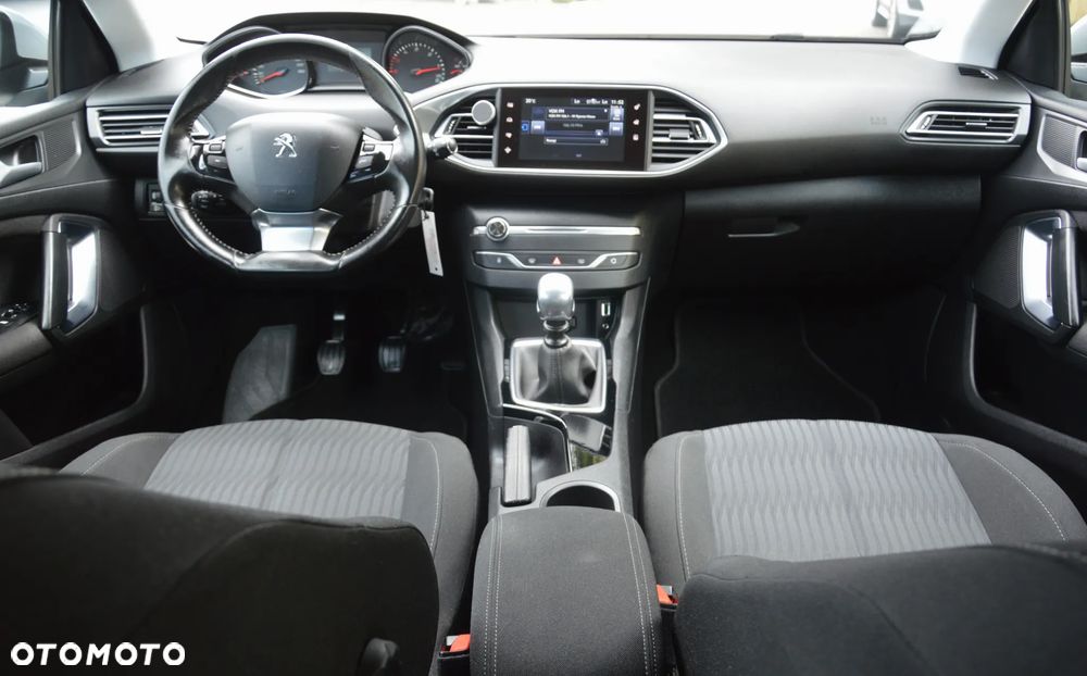 Peugeot 308 - 18