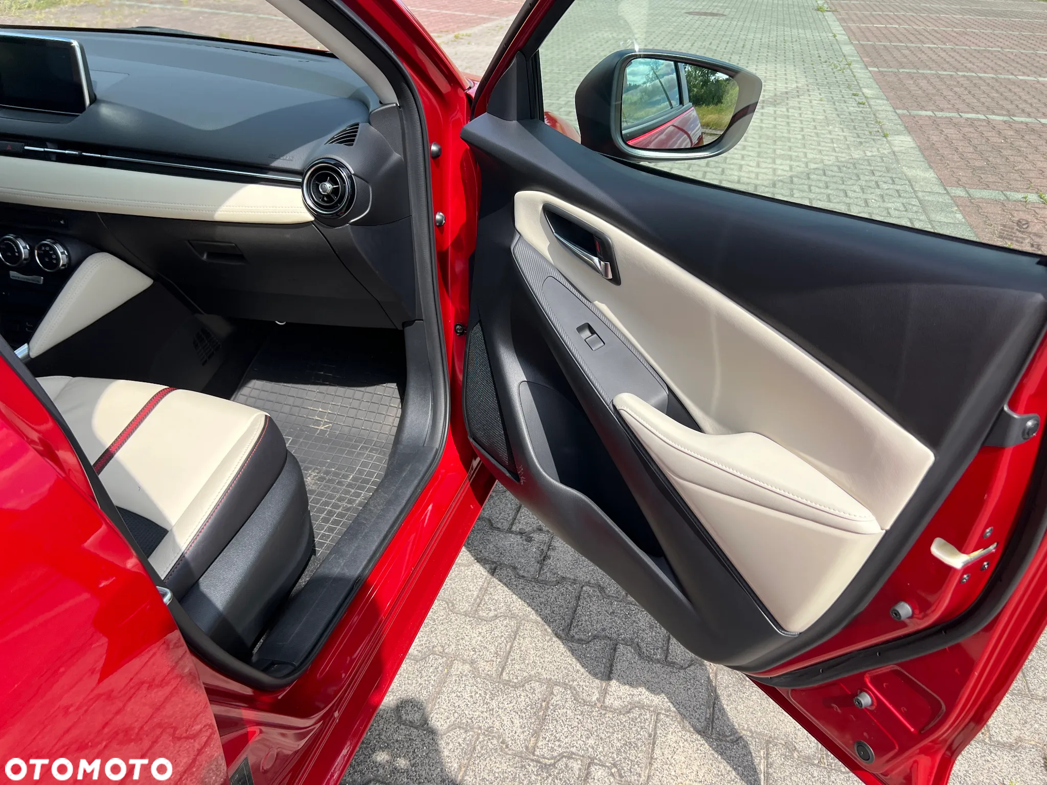 Mazda 2 SKYACTIV-G 90 White Edition - 20