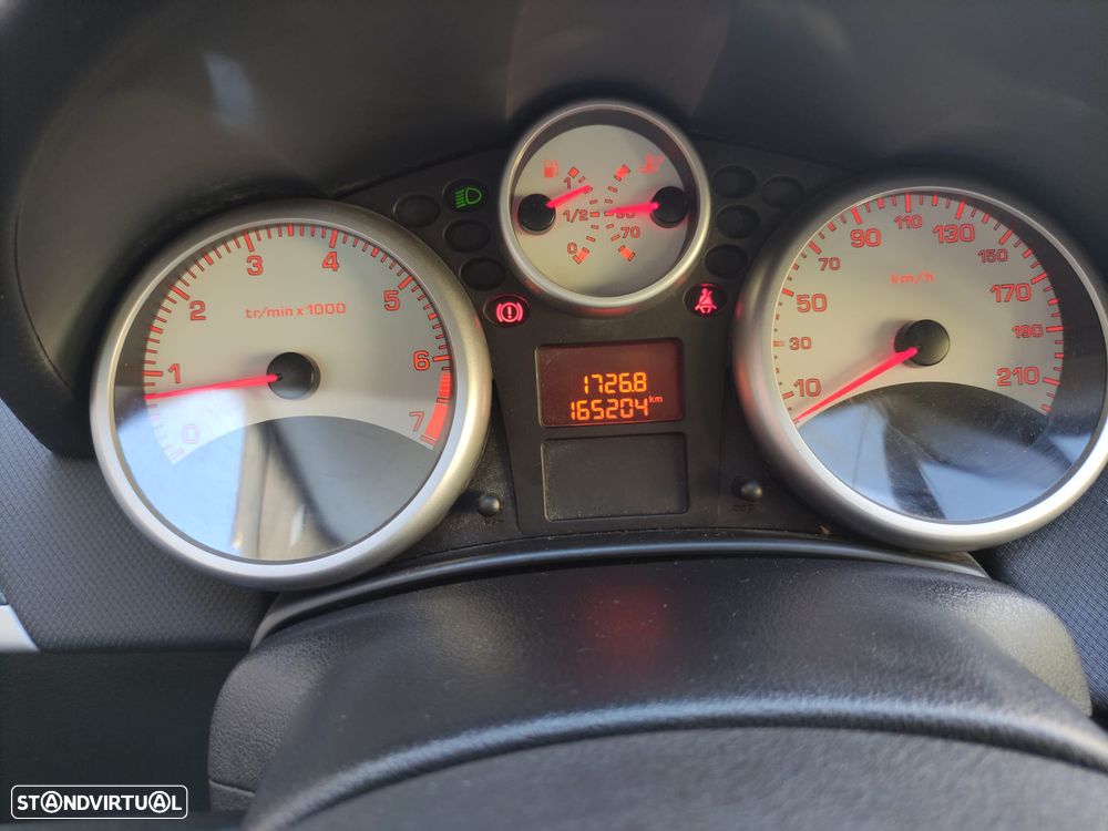 Peugeot 207 - 6