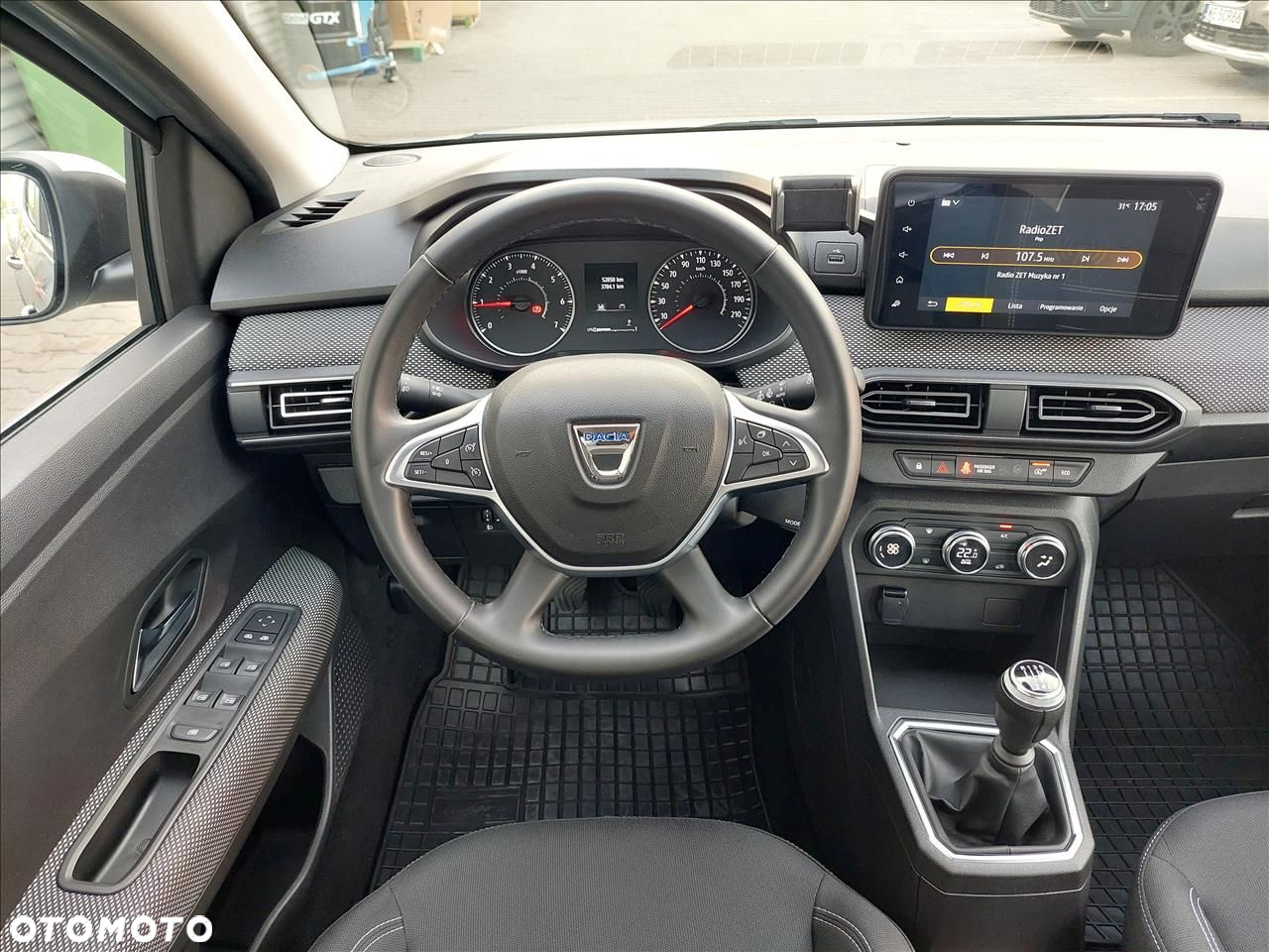 Dacia Sandero - 10