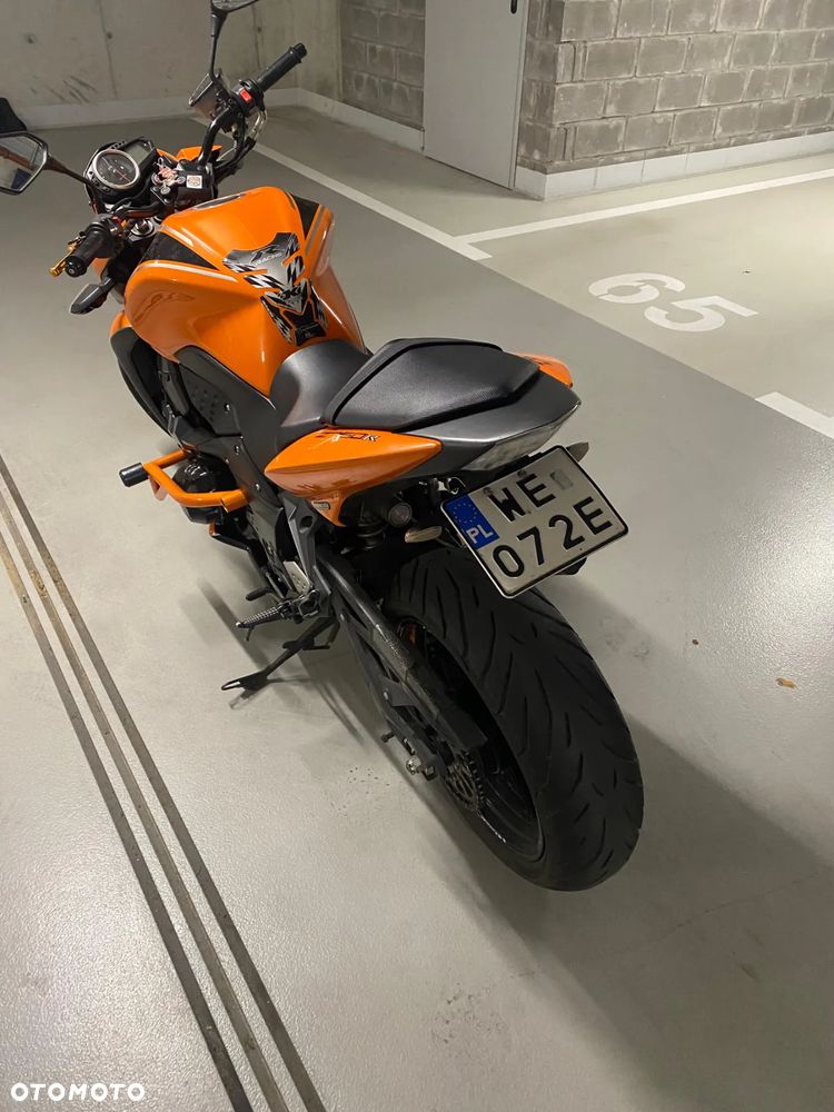 Kawasaki ZR - 8