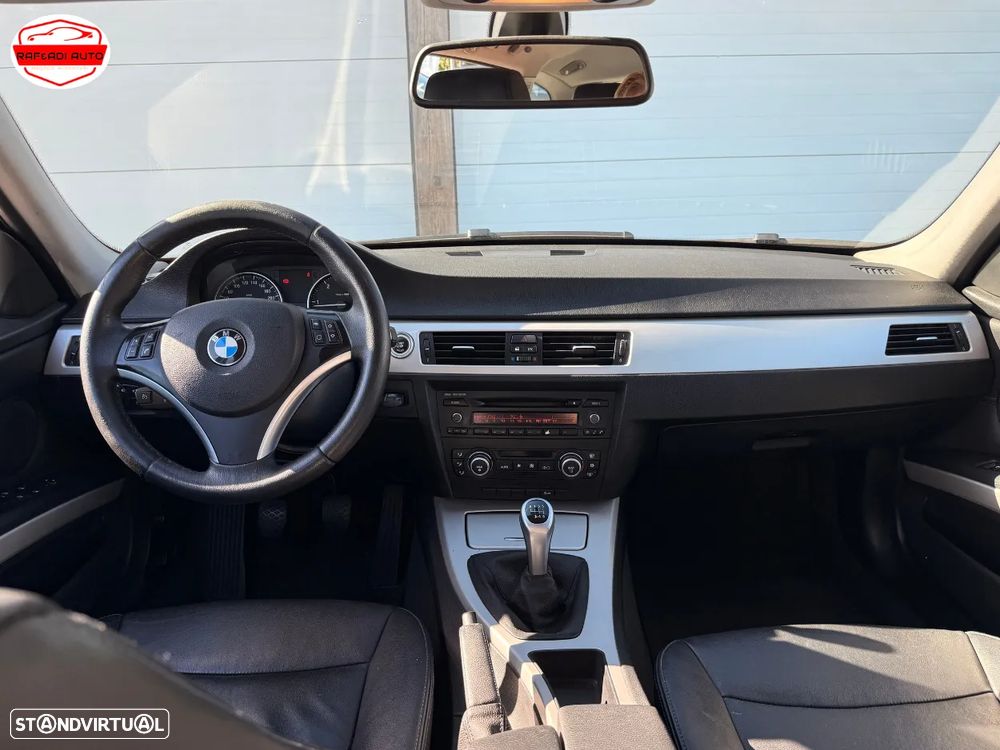 BMW 320 d - 11