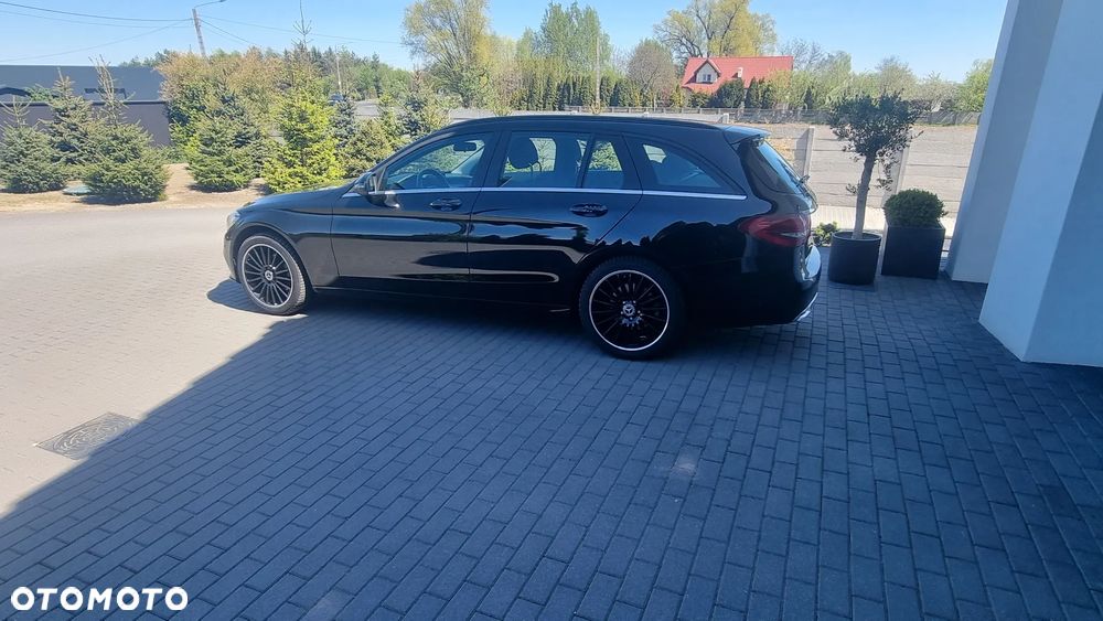 Mercedes-Benz Klasa C 220 d 9G-TRONIC - 14