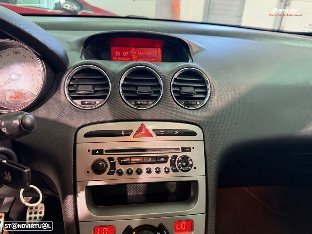 Peugeot 308 1.6 e-HDi Sportium CVM6 - 20