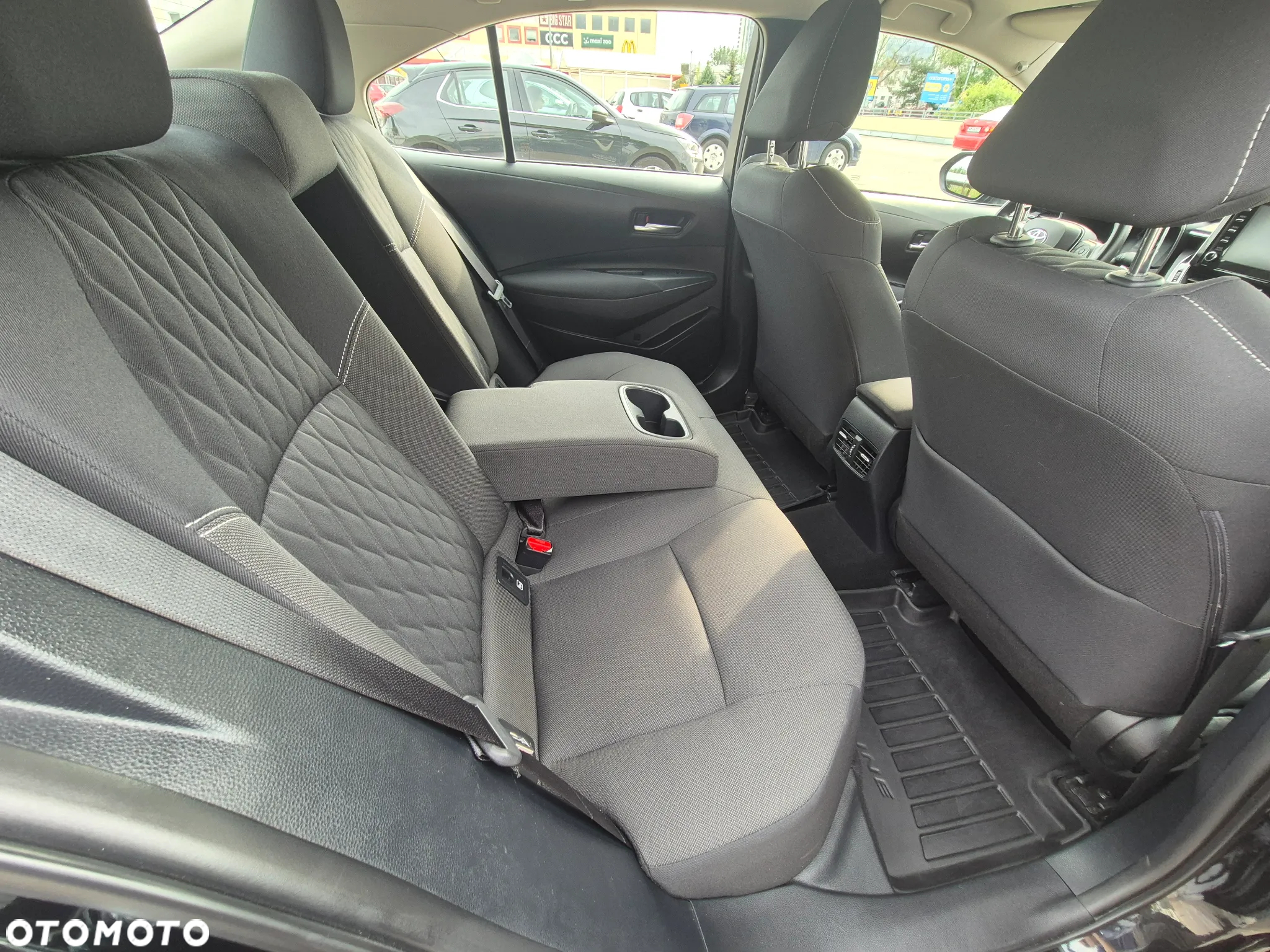 Toyota Corolla 1.6 Comfort - 9