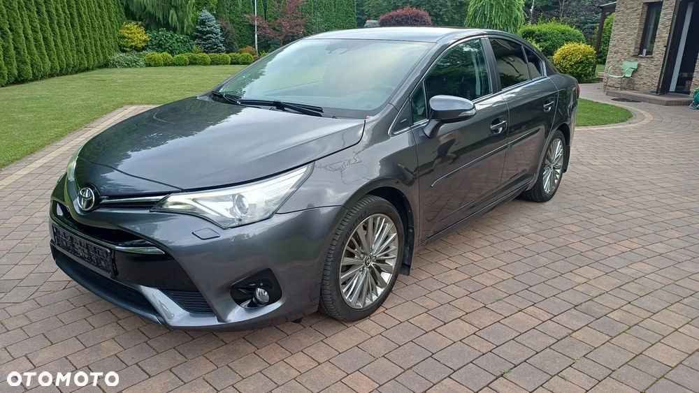 Toyota Avensis 1.8 Prestige - 1