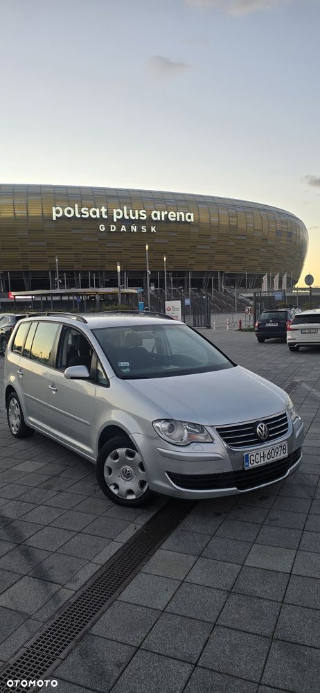 Volkswagen Touran - 8