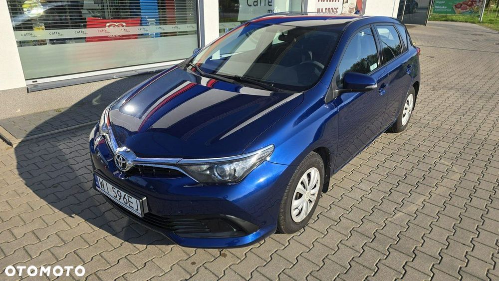 Toyota Auris - 2