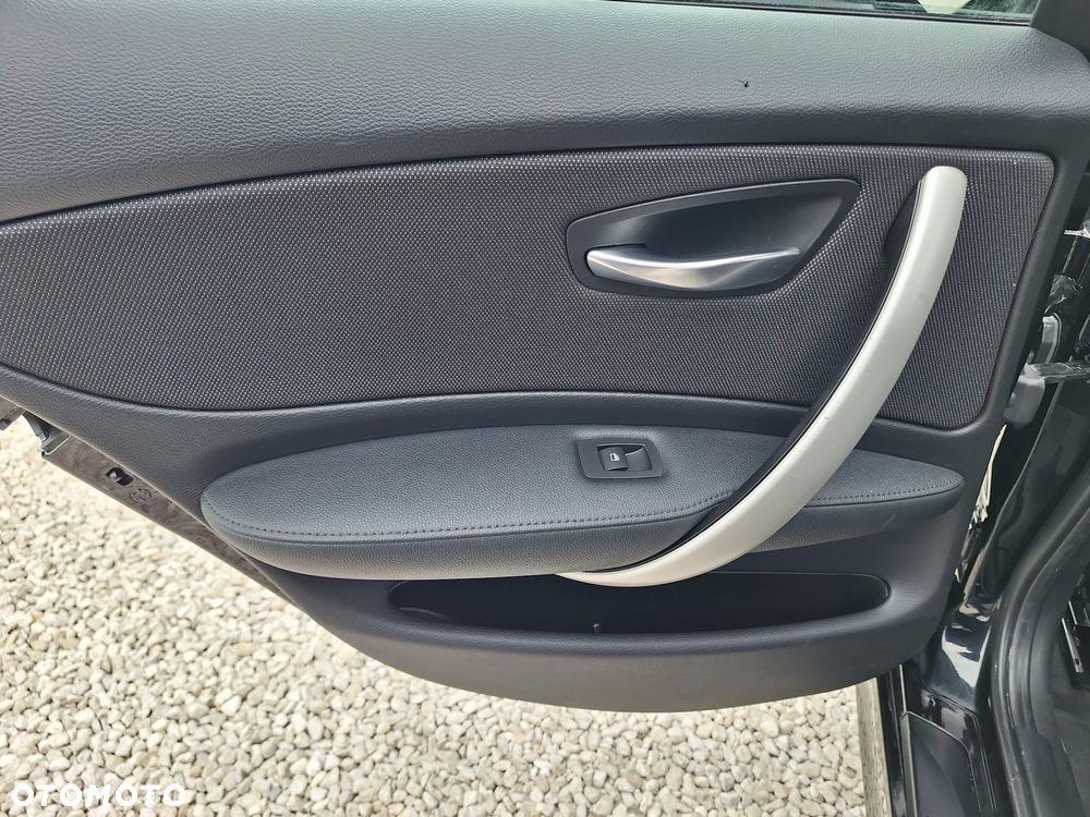 BMW Seria 1 - 27