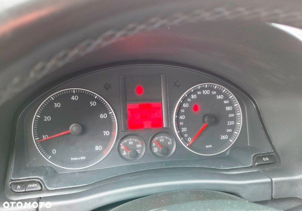 Volkswagen Golf Plus - 12