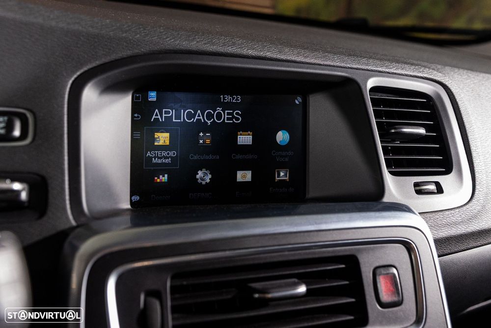 Volvo V60 2.0 D4 Kinetic - 15