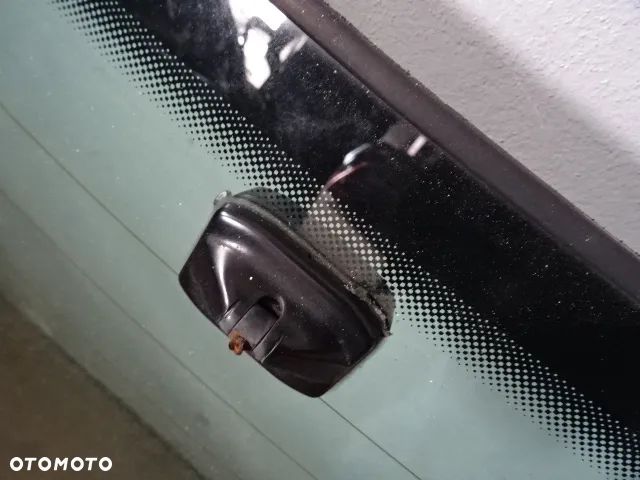 SZYBA TYŁ TYLNA AUDI A4 B5 SEDAN NR49 - 2