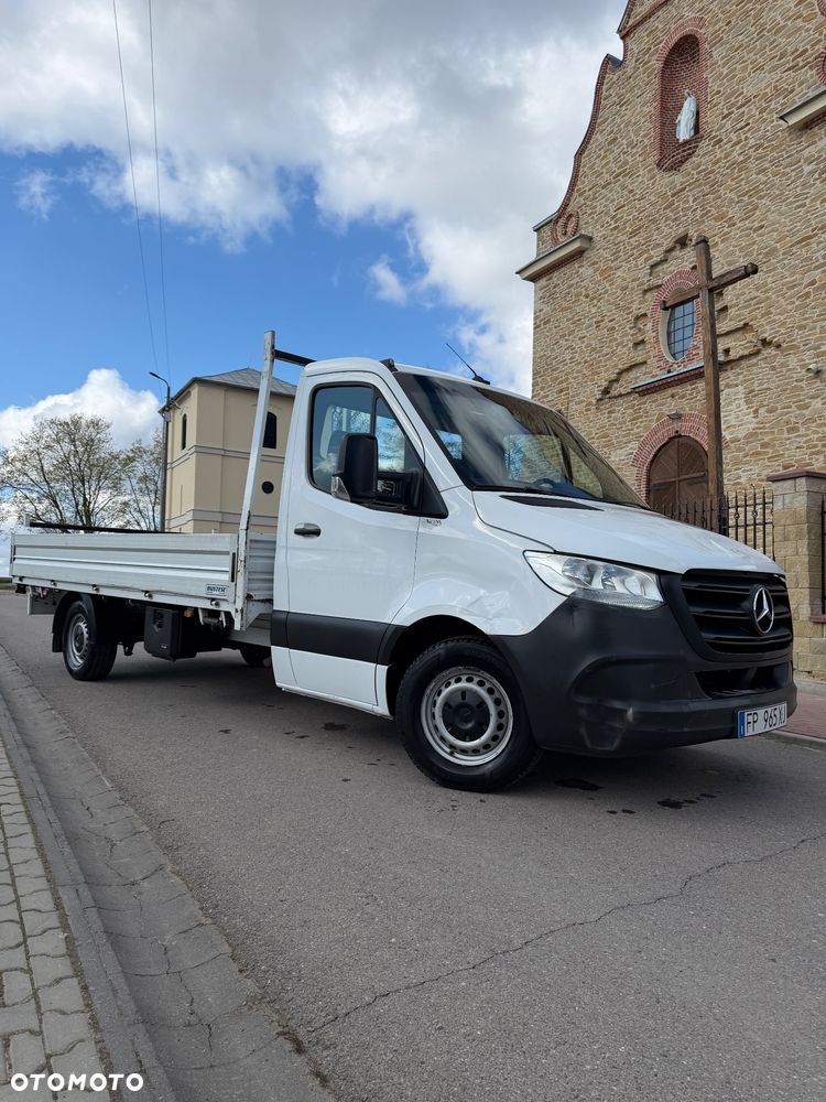 Mercedes-Benz Sprinter - 16