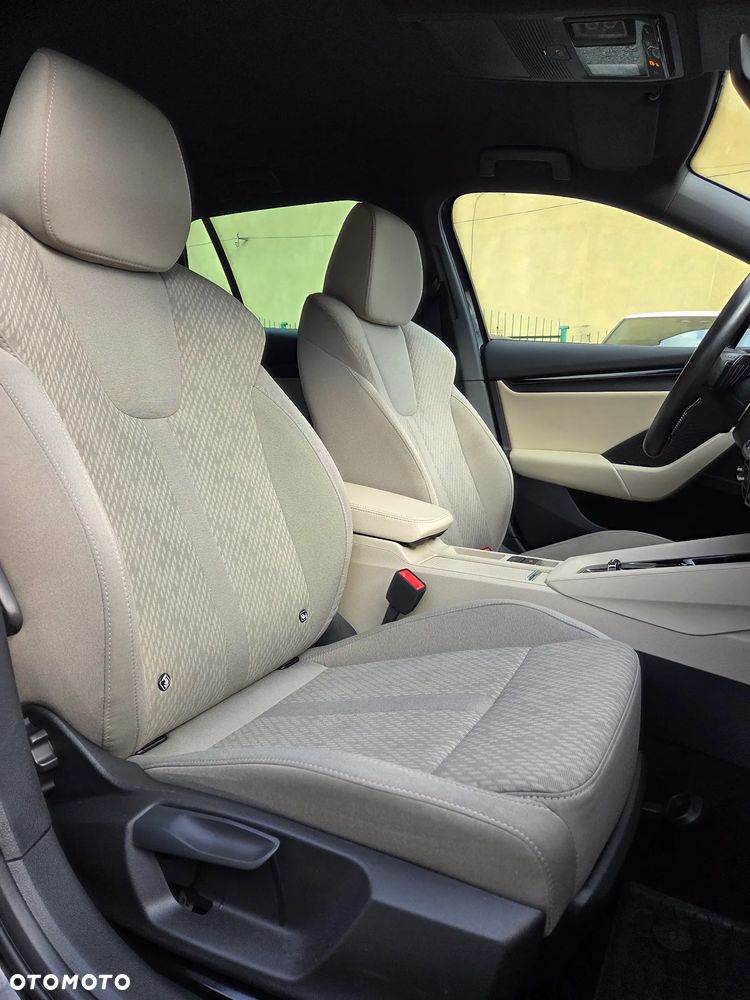 Skoda Octavia 2.0 TDI Style DSG - 15