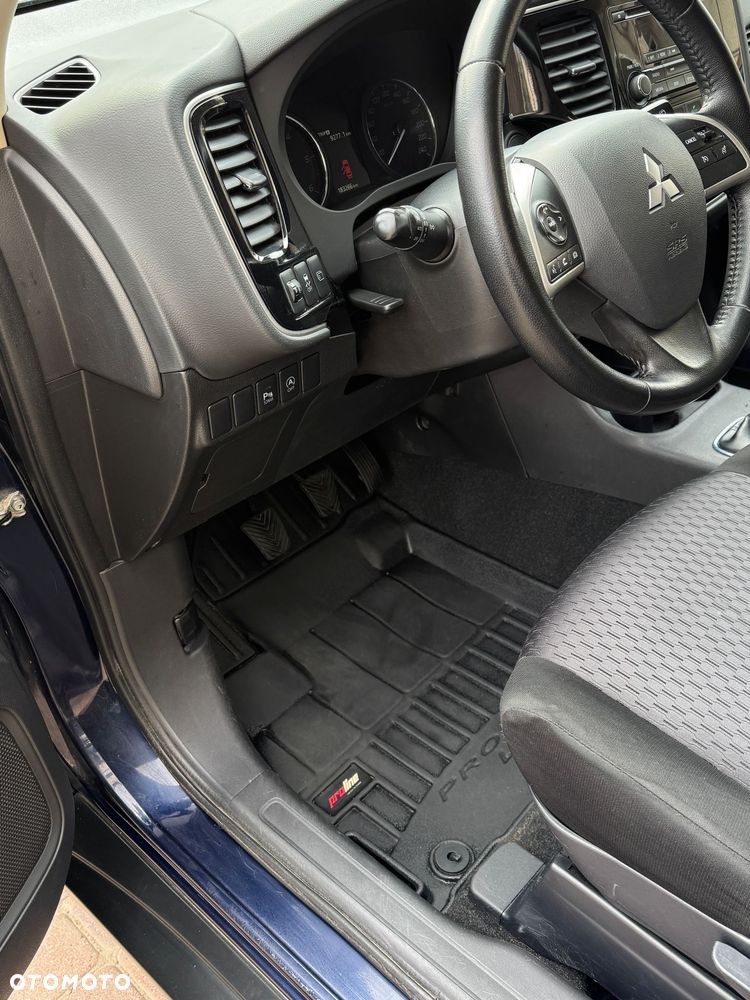 Mitsubishi Outlander 2.2 DID Intense - 8