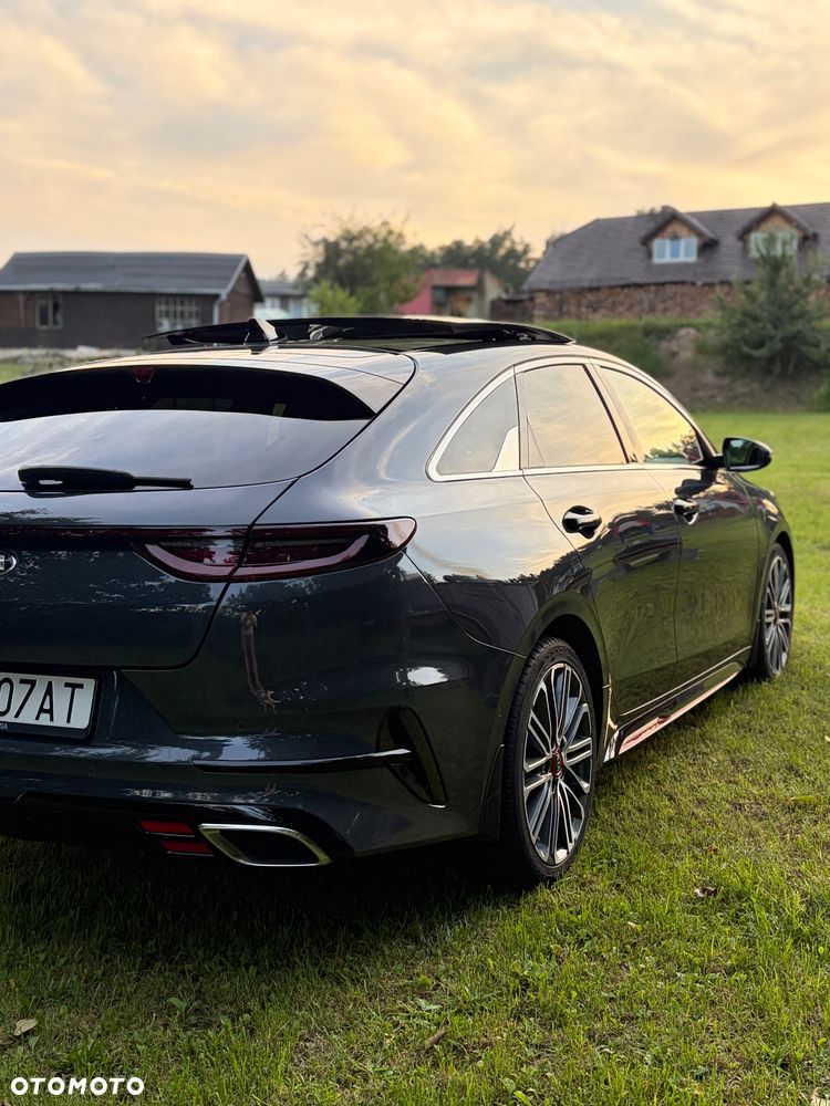 Kia ProCeed 1.6 T-GDI GT DCT - 6
