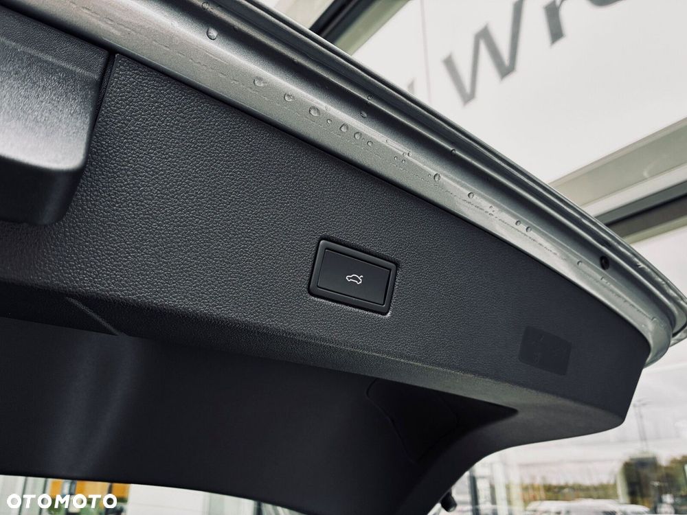 Volkswagen T-Roc - 23