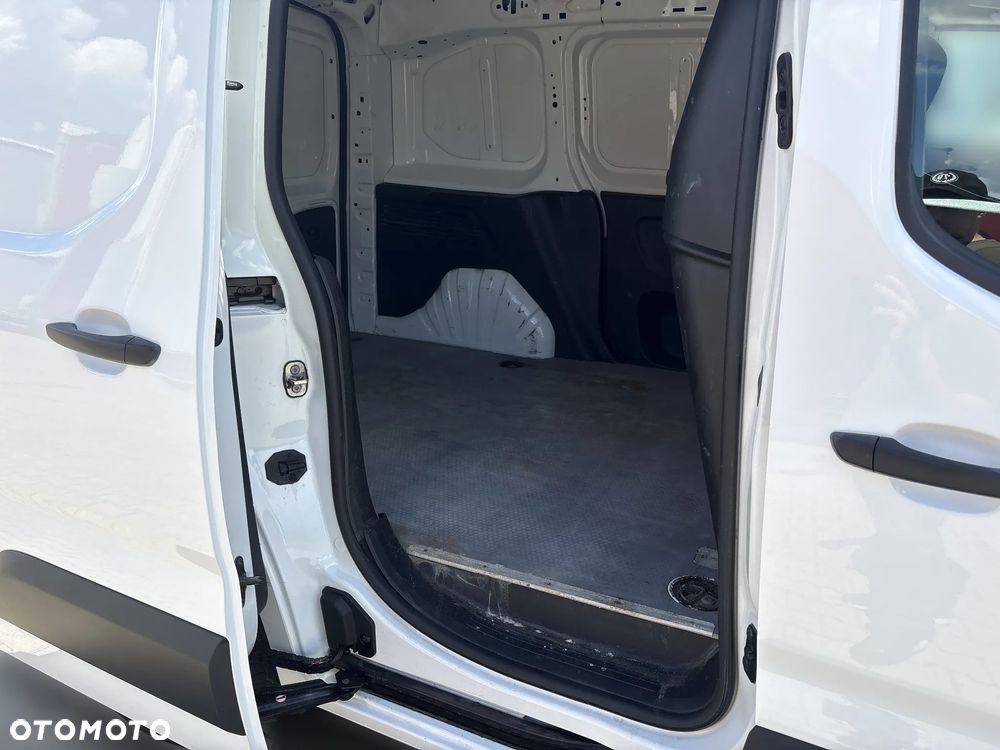 Toyota PROACE CITY 1.5 D-4D STANDARD 2,0T ACTIVE - 13