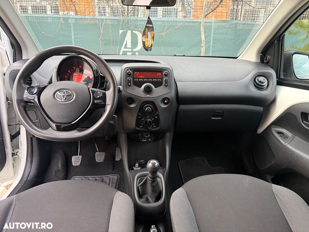 Toyota Aygo 1.0 VVY-I 5 usi X - 10