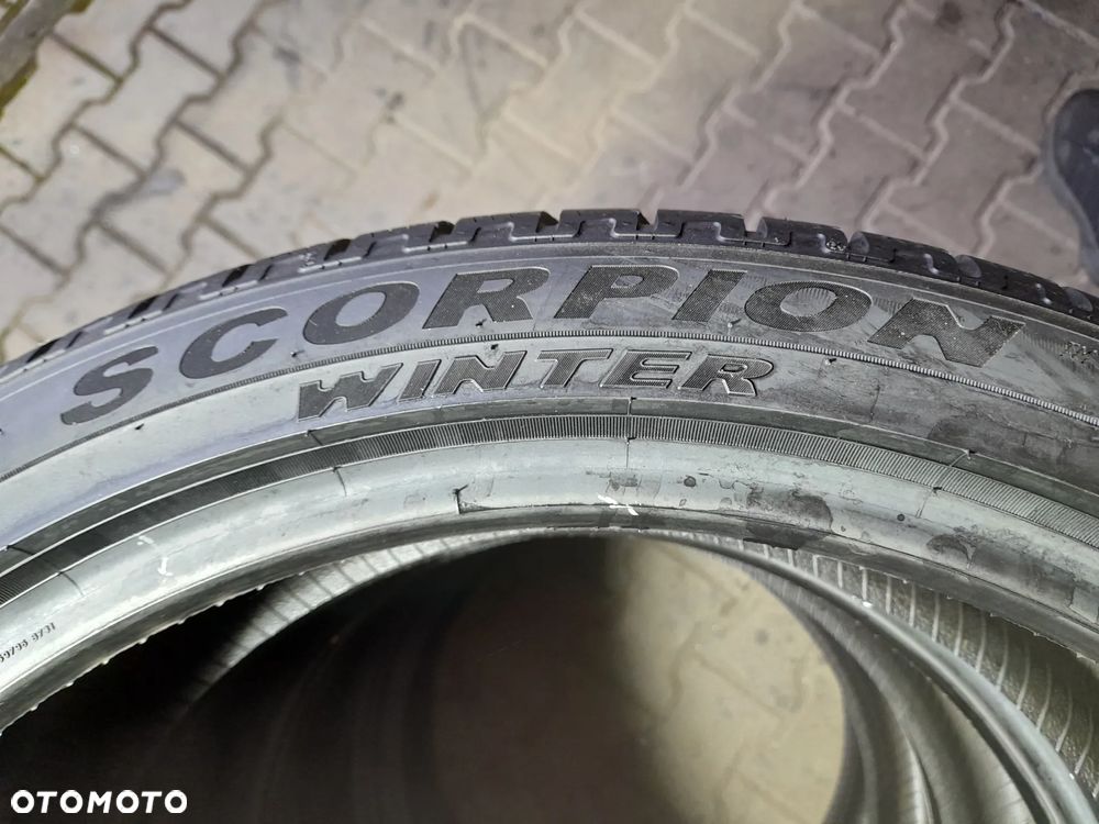 Opony zimowe Pirelli Scorpion Winter 255/40 22 103H M+S - 3