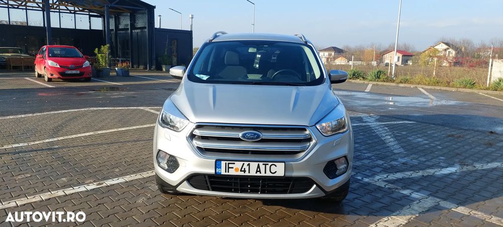 Ford Kuga - 1