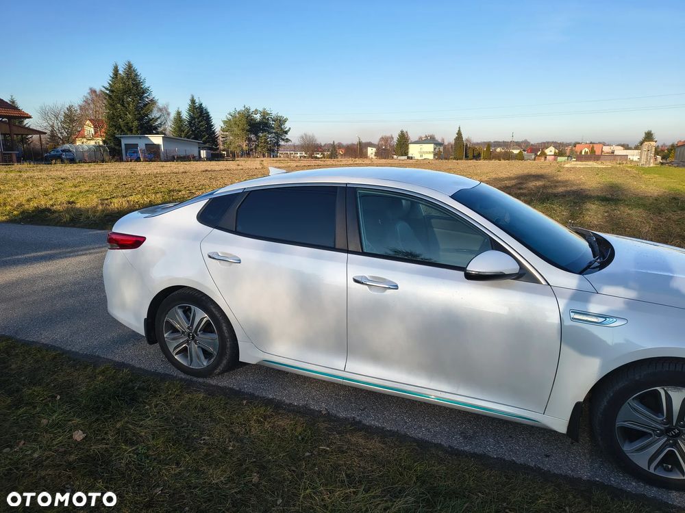 Kia Optima Plug-in Hybrid - 4